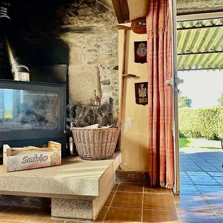 فندق A Vella Escola 4*